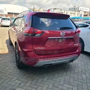 Nissan X-Trail 2019 Red