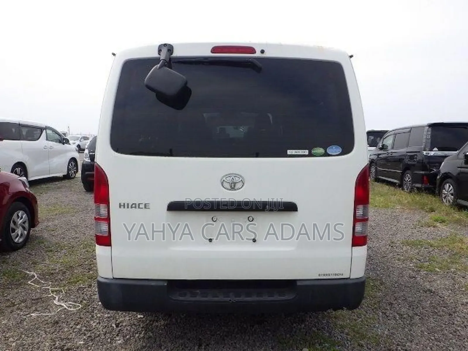 Toyota HiAce 2018 White