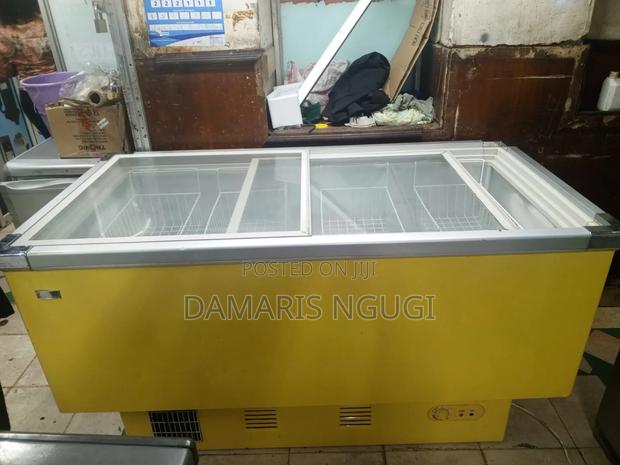 Big Display Freezer