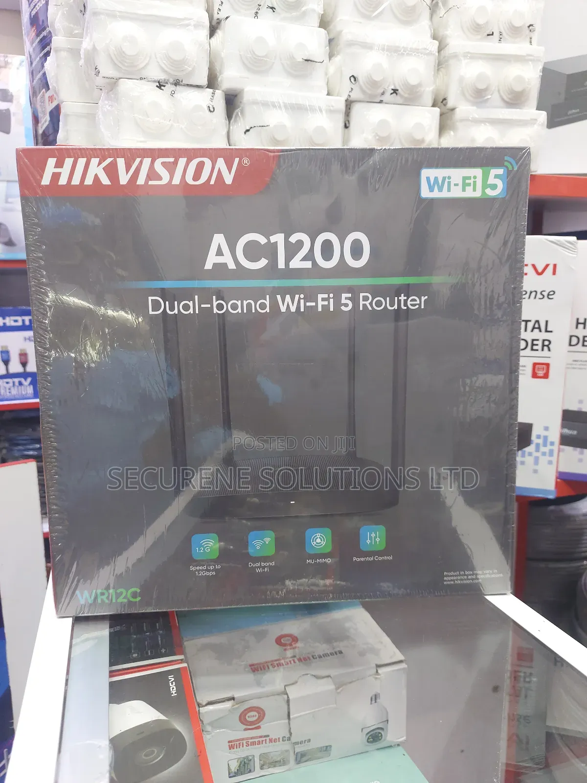 Hikvision Ac1200 Dual-Band Wi-Fi 5 Router.