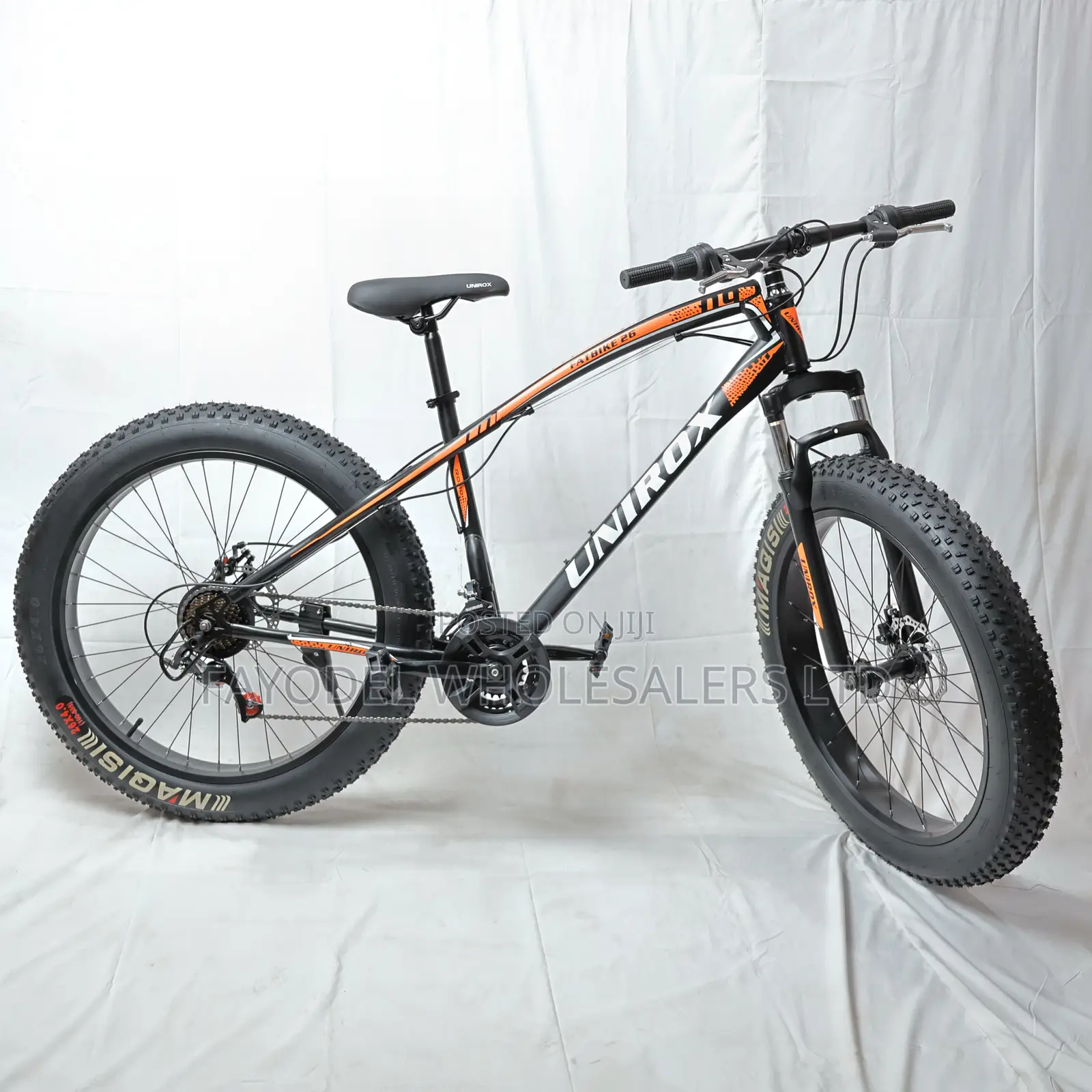 Durable Unirox Fat Bike MTB Bicycle With Disc Brakes 26inch 4.0