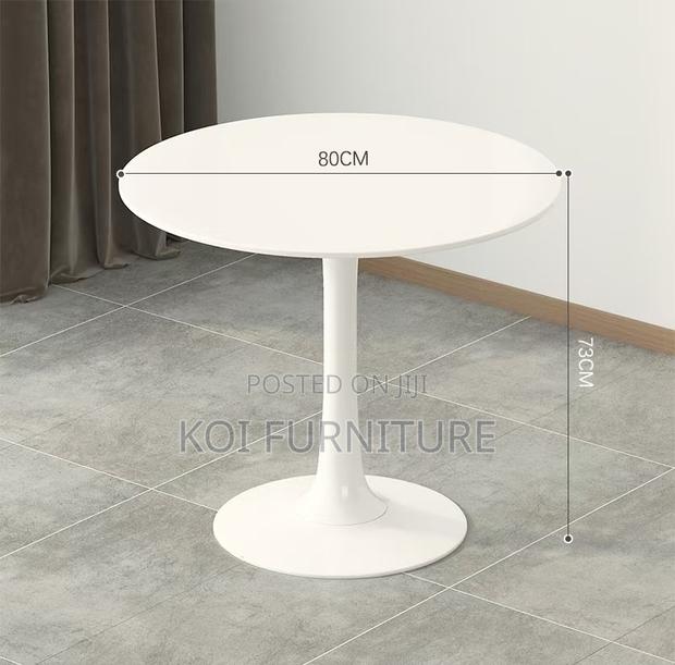 Dining Table : The Arctic White Round Home Dining Table - thumbnail 3
