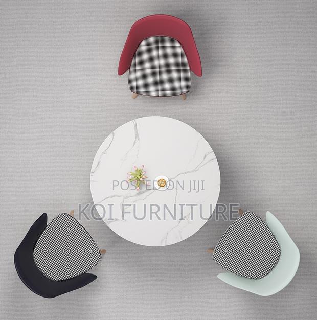 Dining Table : The Arctic White Round Home Dining Table - thumbnail 5