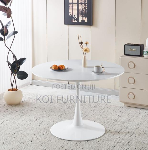 Dining Table : The Arctic White Round Home Dining Table - thumbnail 6