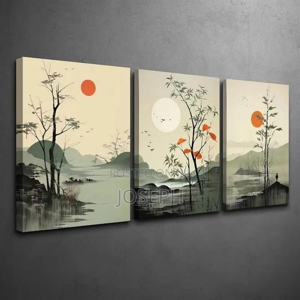 Round Wall Pictures - thumbnail 4