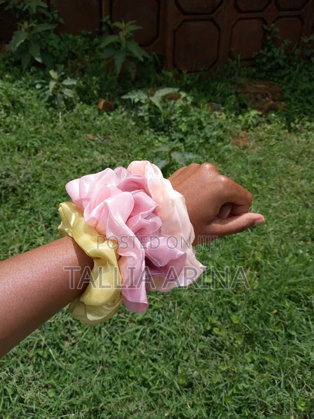 Scrunchies - thumbnail 3