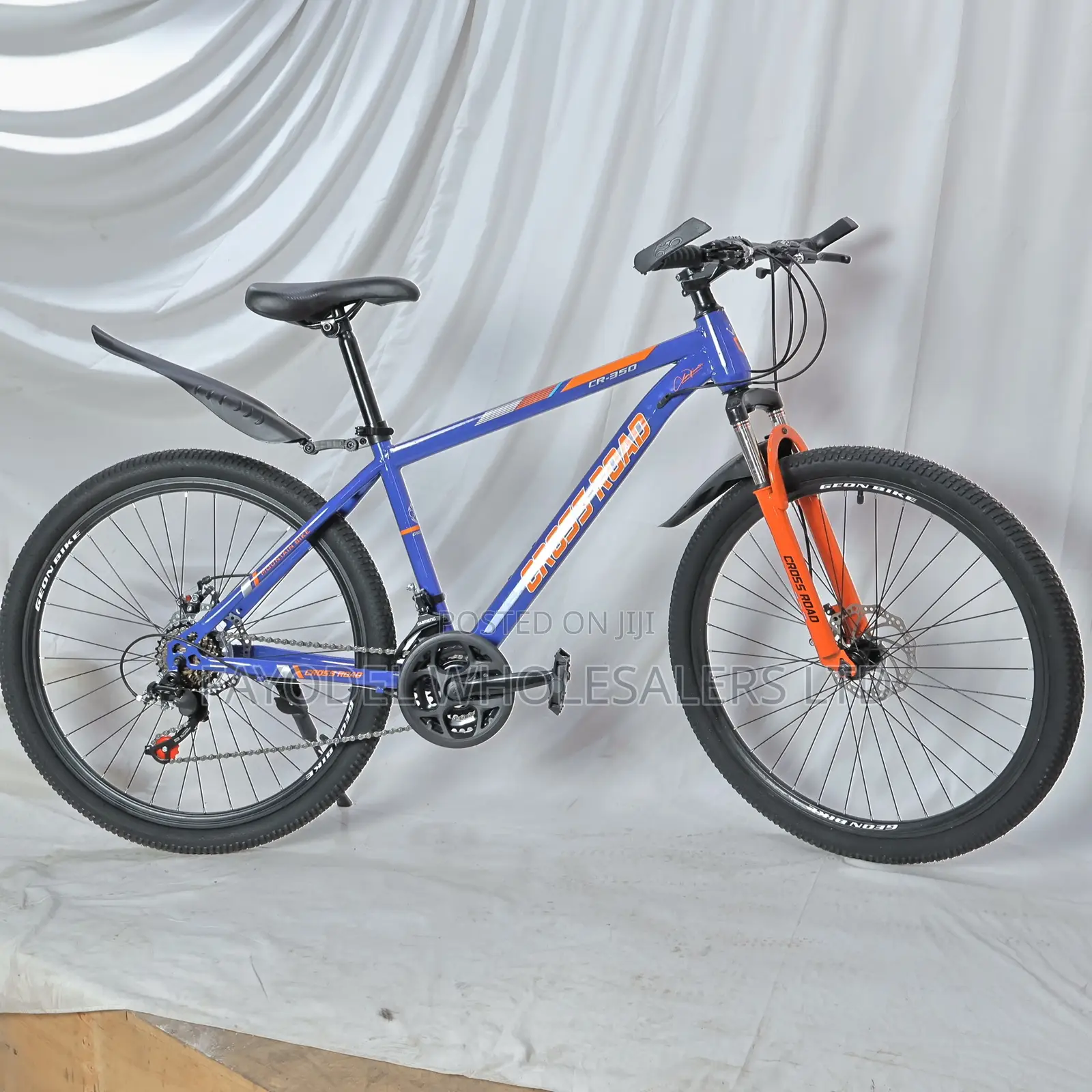 Professional 26" Crossroad MTB With Shimano Derailleur Disc Brakes