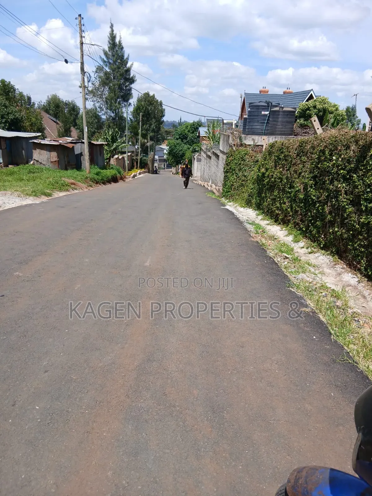 1/4 Acre Plot in Kerarapon for Sale