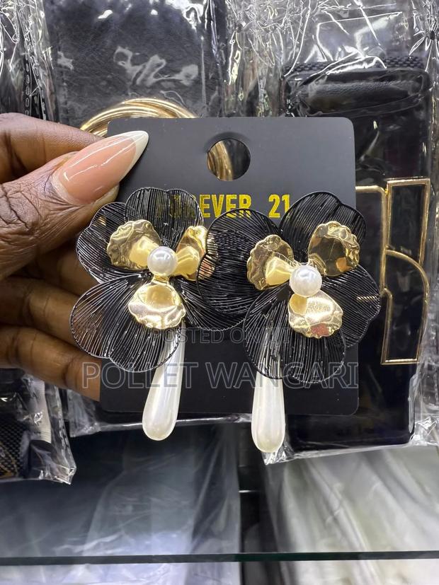 Flocal Earrings - thumbnail 3