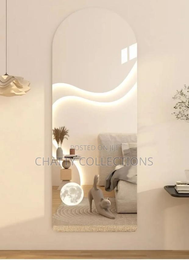 Peel and Stick Unbreakable Mirrors - thumbnail 6