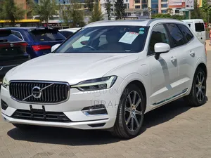 Volvo XC60 2019 White