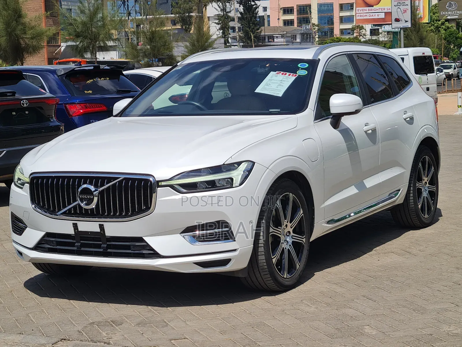 Volvo XC60 2019 White