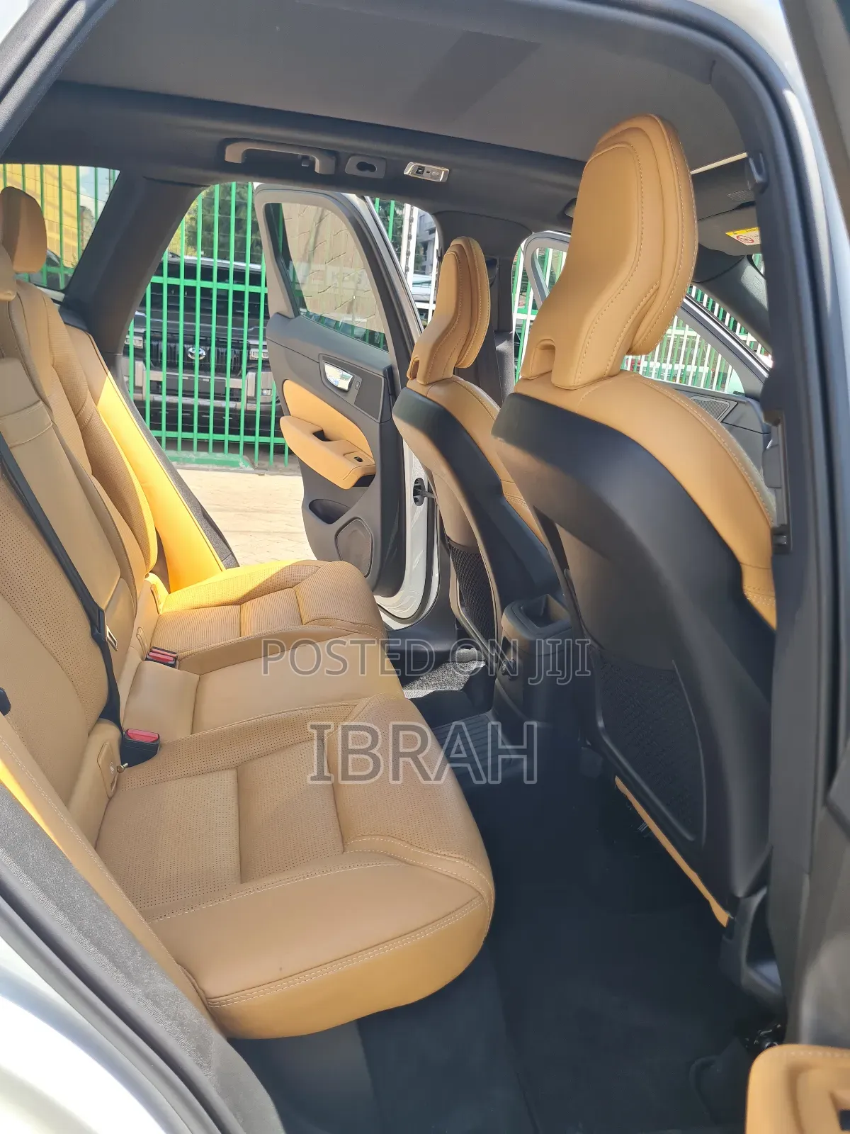 Volvo XC60 2019 White