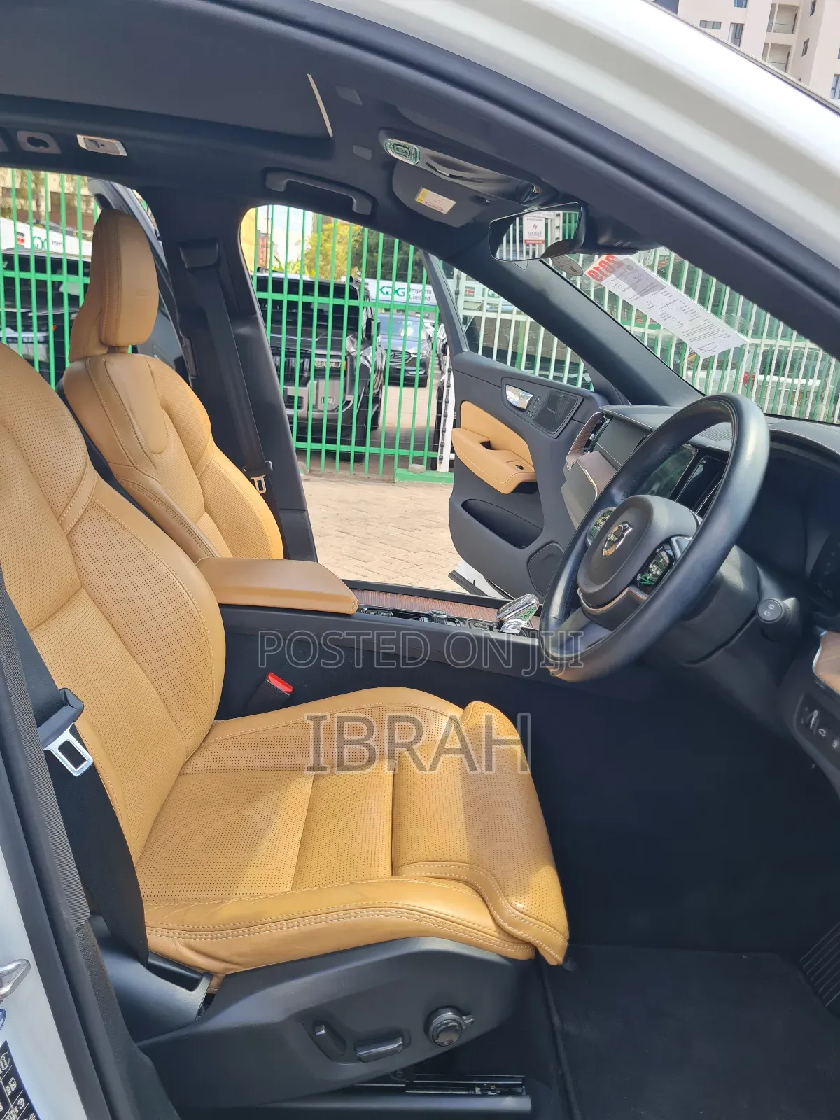 Volvo XC60 2019 White