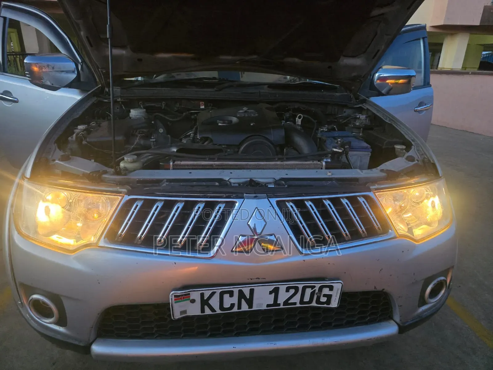 Mitsubishi L200 Double Cab 2.5 136hp 4WD 2013 Silver