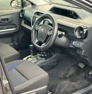 Toyota Aqua 2019 Gray