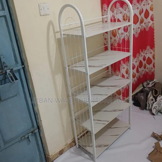 5 Shelves Shoe Stores