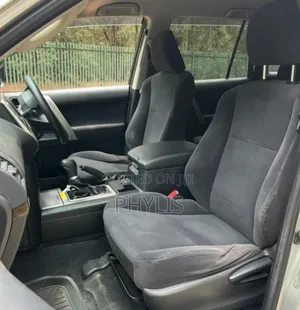 Toyota Land Cruiser Prado 2.8 2019 Silver