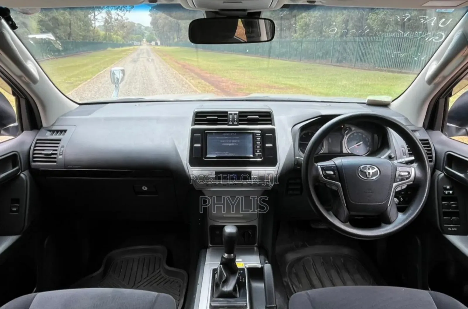 Toyota Land Cruiser Prado 2.8 2019 Silver
