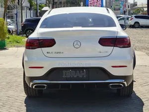 Mercedes-Benz GLC-Class 2019 White