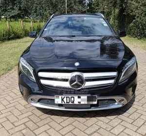Mercedes-Benz GLA 250 2019 Black