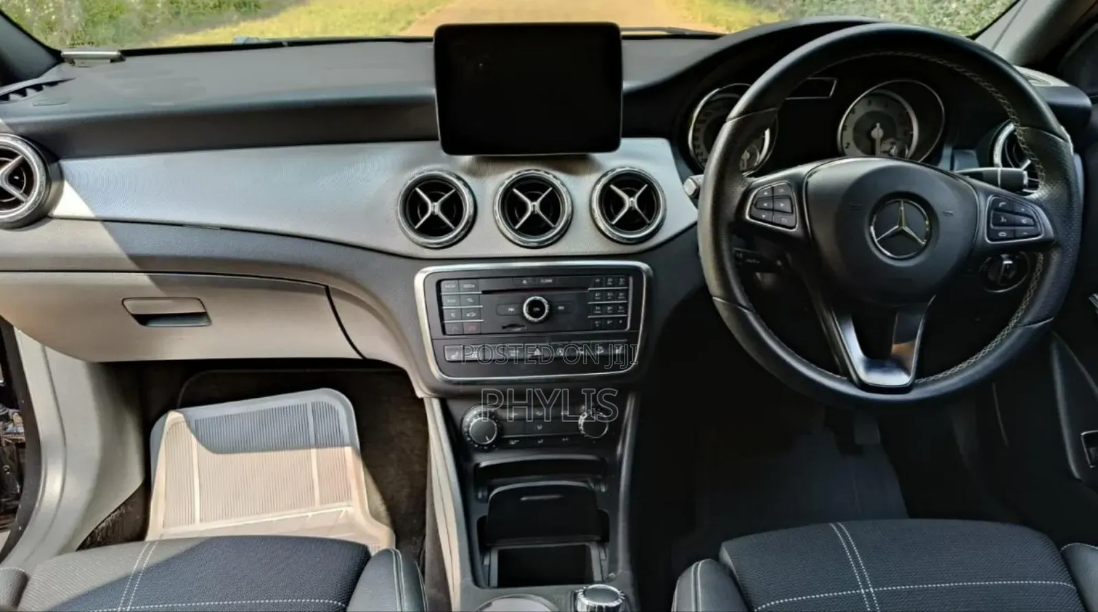 Mercedes-Benz GLA 250 2019 Black