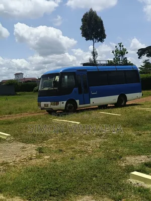Mitsubishi Fuso Rosa 2013 Blue