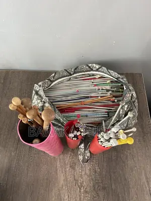 Assorted Knitting Needles(700+ Pieces)