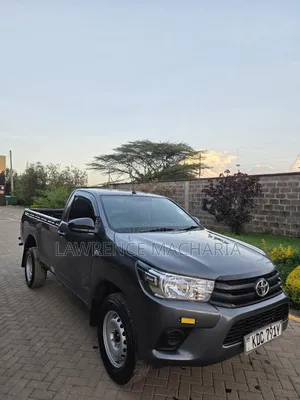Toyota Hilux 2021 Gray