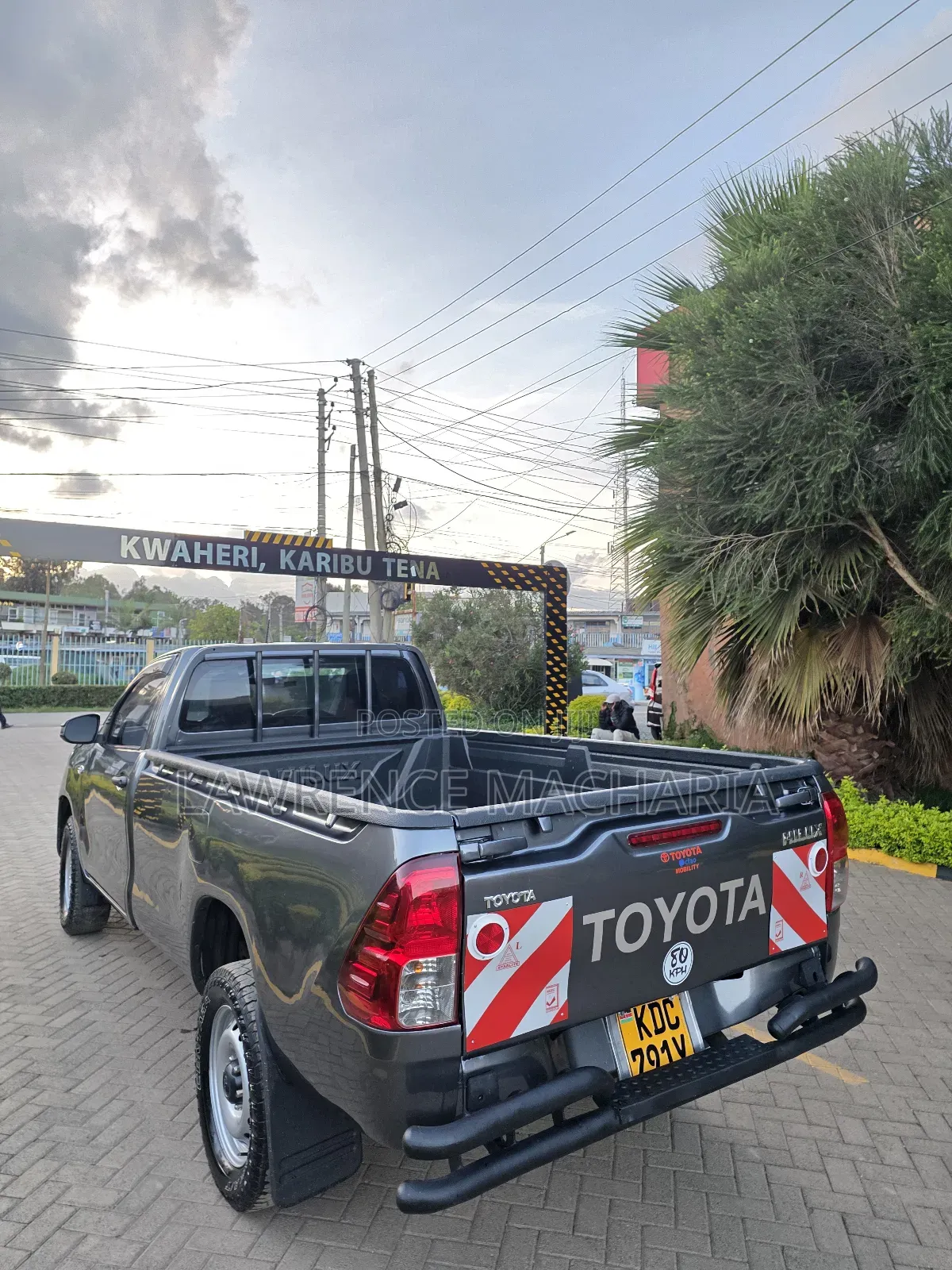 Toyota Hilux 2021 Gray