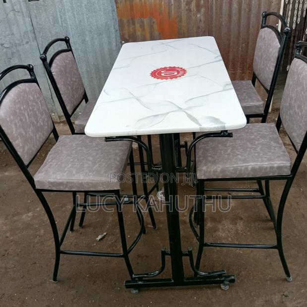 High Table With Ball Chairs Marble Top With Log - thumbnail 2