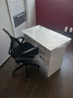 0.9mtrs Desk and a Mesh Chair
