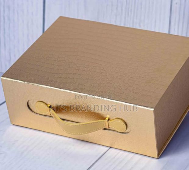 A4 Handle Gift Box. Hub - thumbnail 4