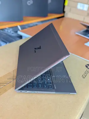 New Laptop HP ZBook Firefly 14 G7 16GB Intel Core i7 SSD 256GB