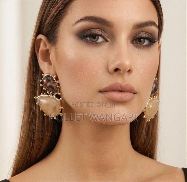 Hypoallergenic Earrings - thumbnail 6