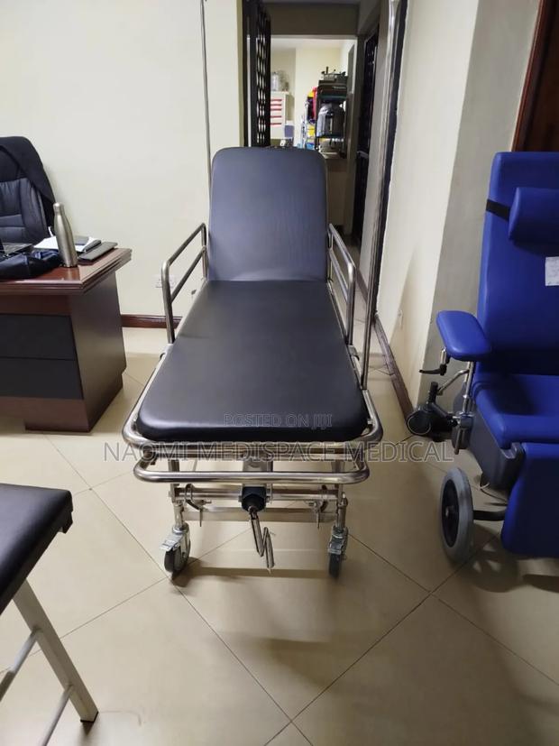 New Height Adjustable Heavy-Duty Duty Patient Stretcher - thumbnail 4