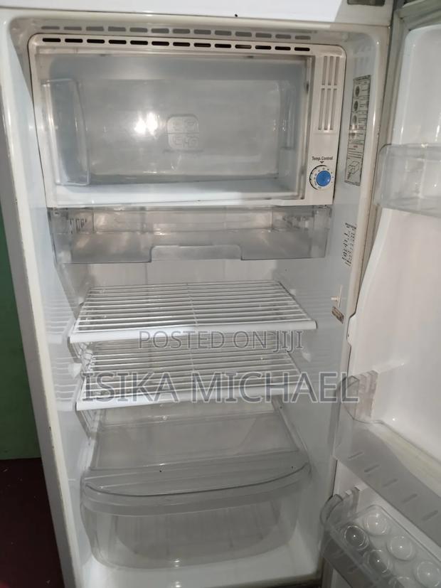 Clean Samsung Fridge - thumbnail 5