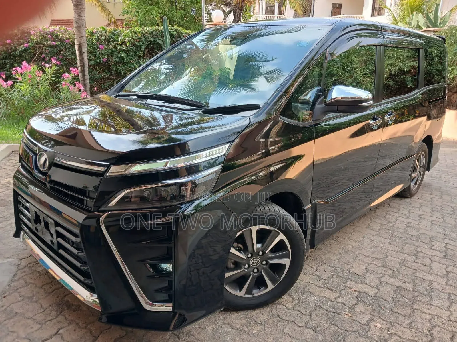 Toyota Voxy 2018 Black
