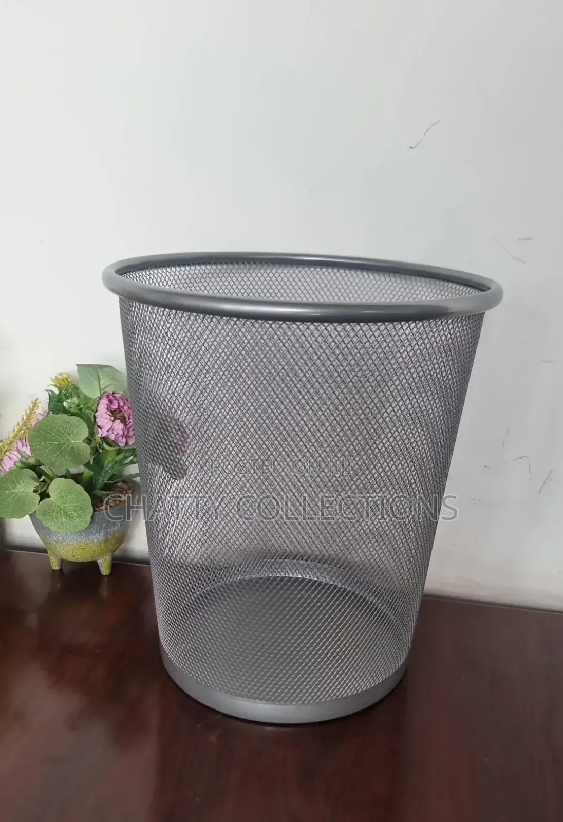 Gray 9 Litres Metallic Mesh Dustbin