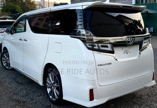 Toyota Vellfire 2020 White - thumbnail 2