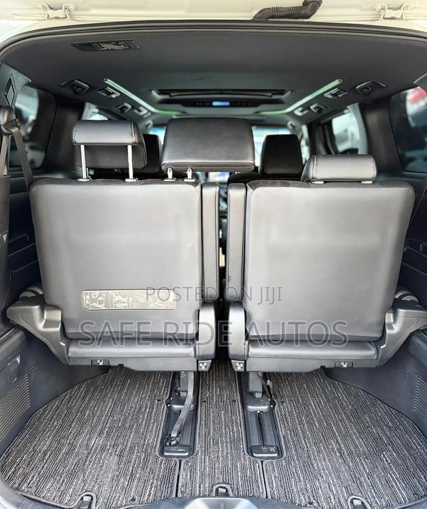Toyota Vellfire 2020 White - thumbnail 9