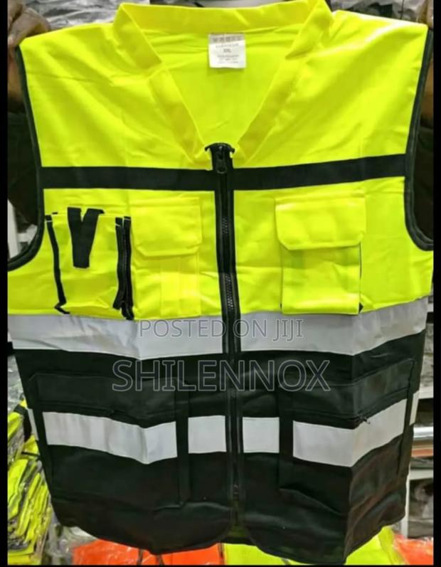 Executive V Neck Reflector