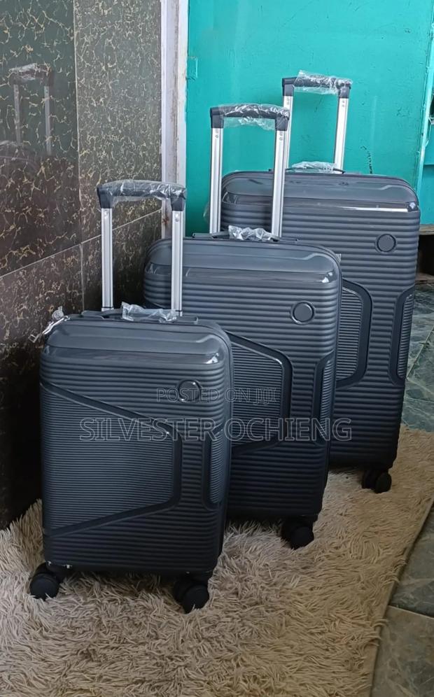 Travelling Suit Case - main view