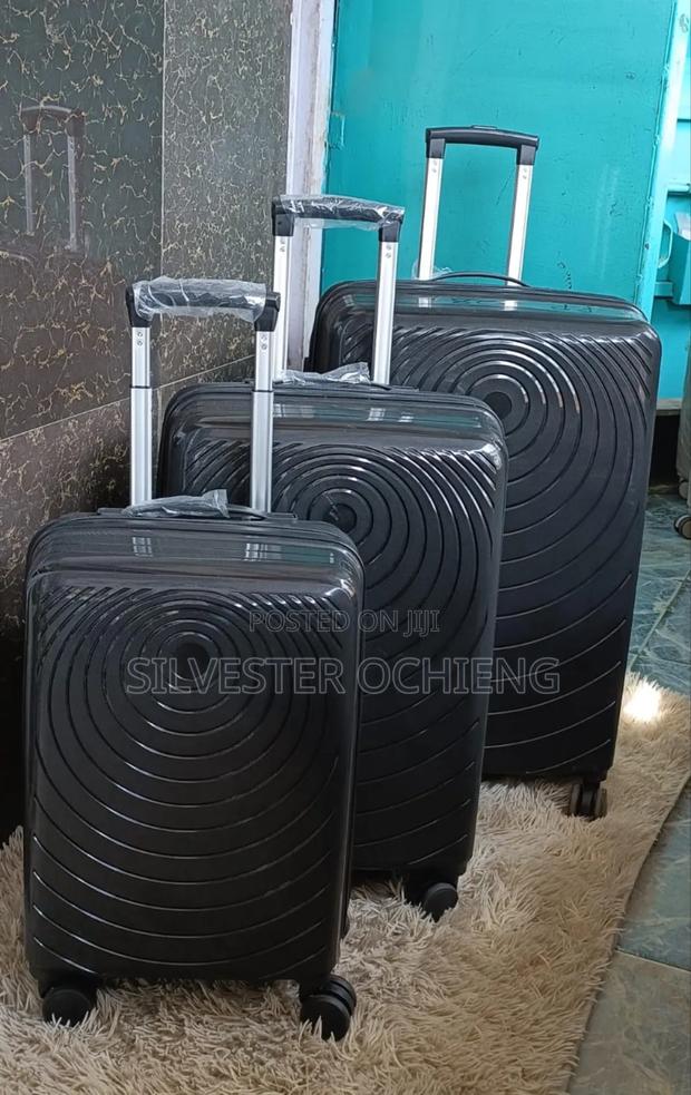 Travelling Suit Case - thumbnail 2