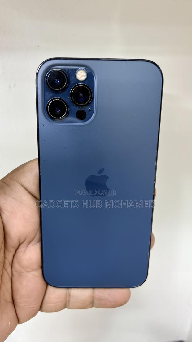 Apple iPhone 12 Pro 256 GB Blue - main view