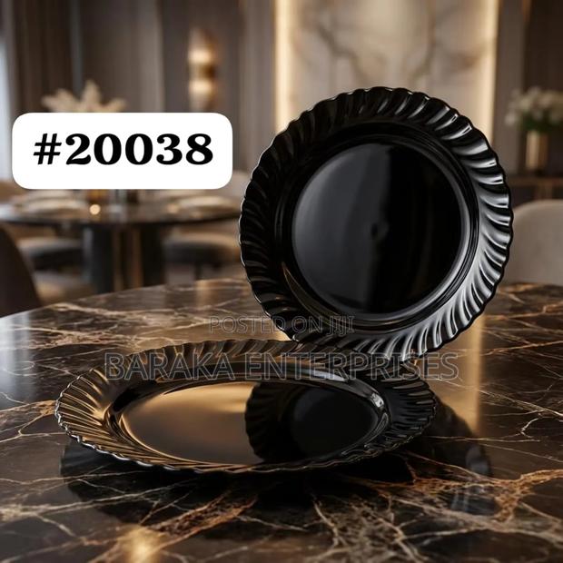 *Black Dinner Plate 20038*
Size 10.5"
Comes as a Set of 6pcs.