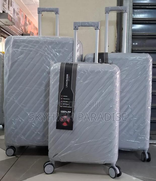 *3 in 1 Unbreakable Pp Suitcases 
Zipper Closure Frame.
 - thumbnail 2
