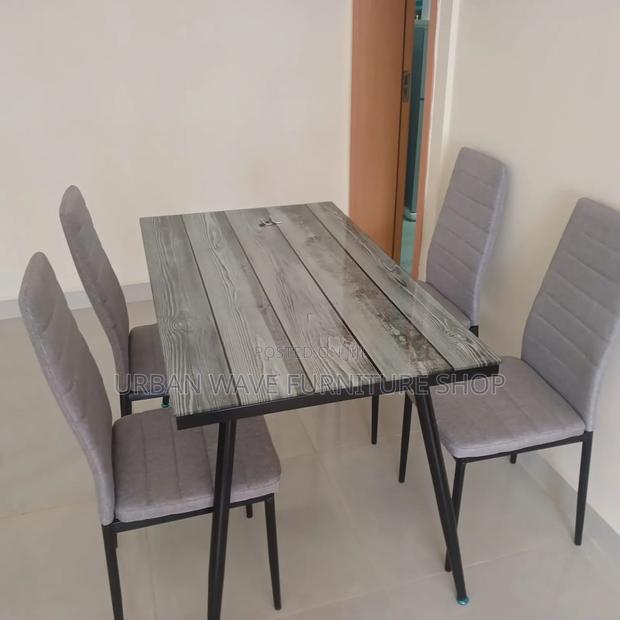 4 Seater Imported Dining Table