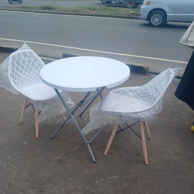 Back Meshed Outdoor Balcony Plastic Eams Chairs and Tables