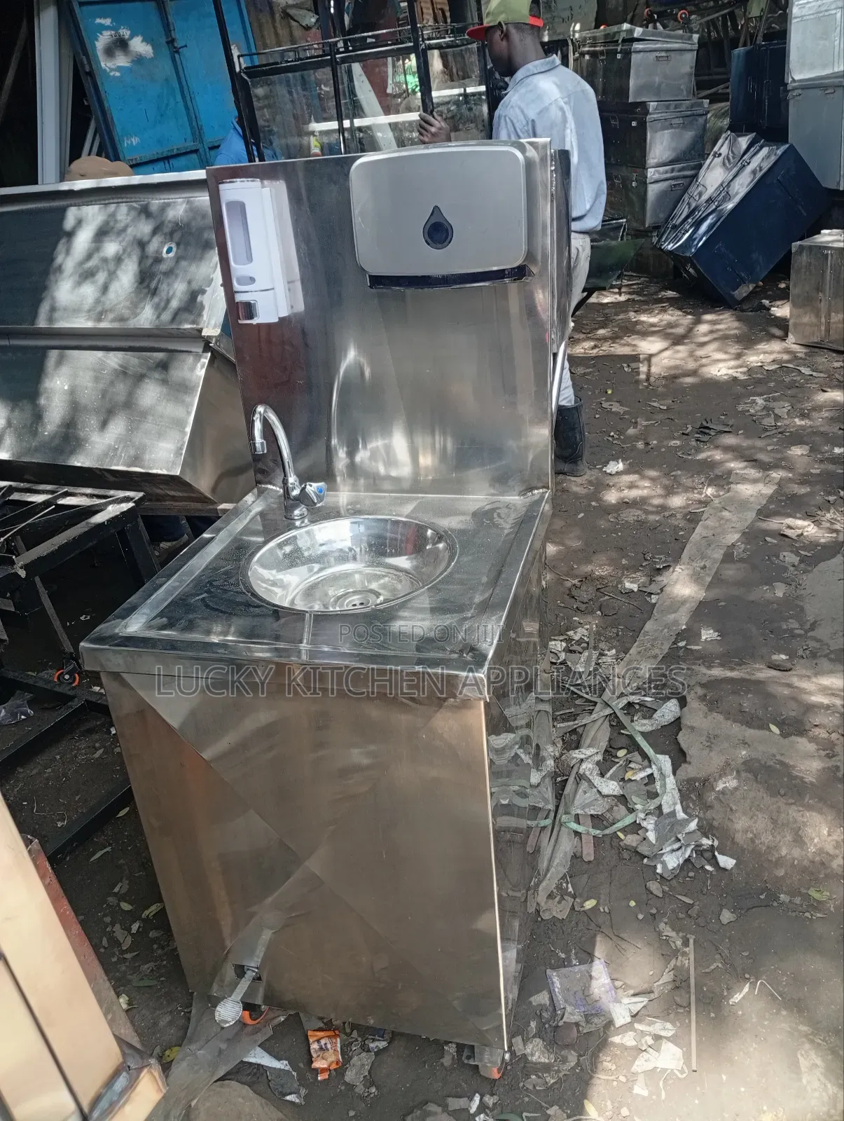Stainless Steel Handle Washing Station Machine.